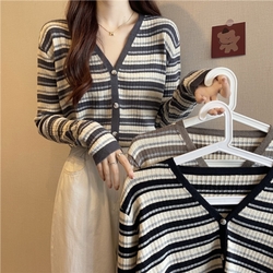 Женский элегантный кардиг..