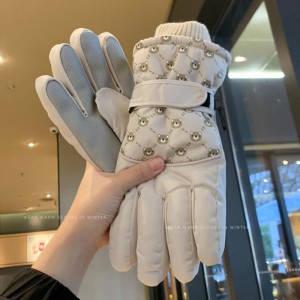 Зимние женские перчатки д..
