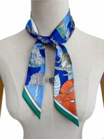 Шелковый шарф с цветочным..