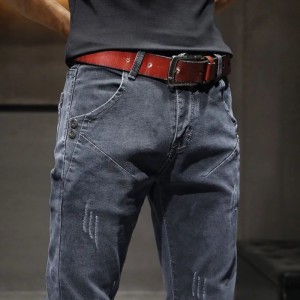 Стильные мужские джинсы в..
