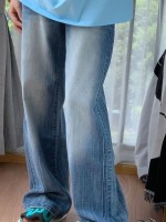 Стильные джинсы для женщи..